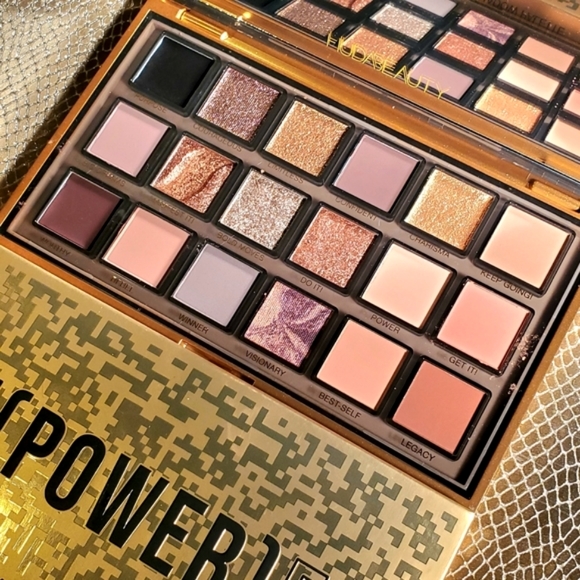 Huda Beauty Empowered Eyeshadow Palette - Picture 5 of 6